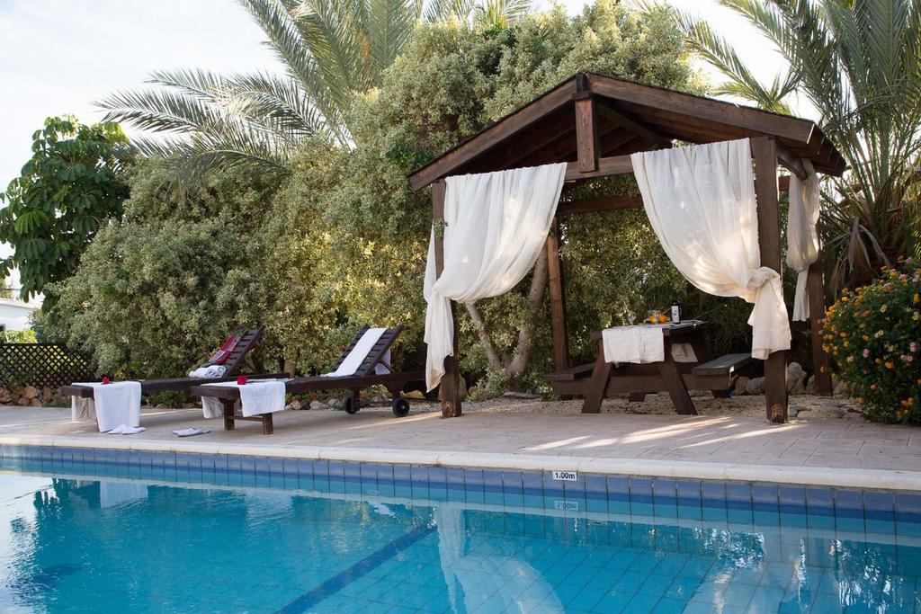 Coral Bay Sunkiss Villa מראה חיצוני תמונה