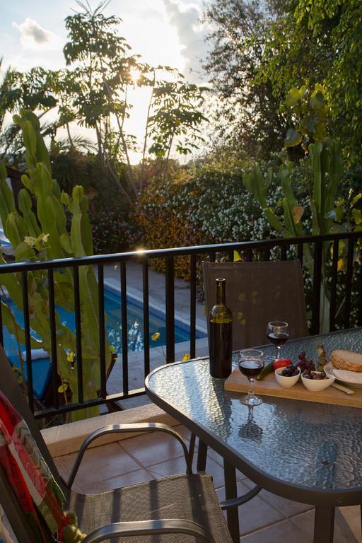 Coral Bay Sunkiss Villa מראה חיצוני תמונה