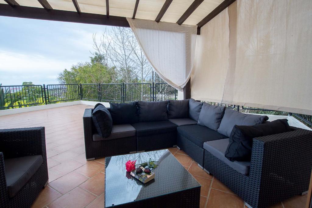 Coral Bay Sunkiss Villa מראה חיצוני תמונה