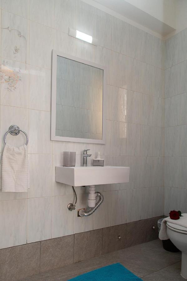 Coral Bay Sunkiss Villa מראה חיצוני תמונה